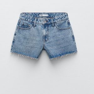 Zara Low rise denim shorts size 31 (us 12)